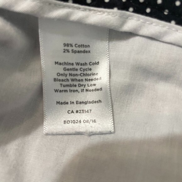 Talbots Shorts, Size 6, Black with polka dots 98% cotton - Picture 6 of 7